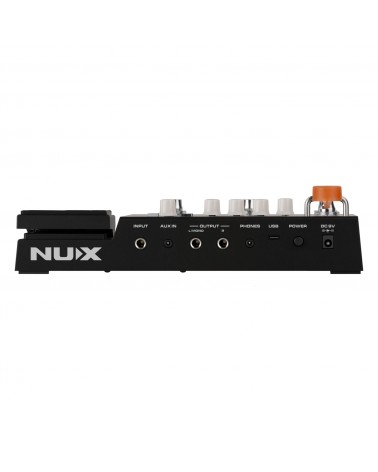 NUX MG-400
Modeling guitar processor