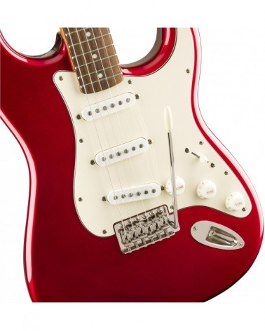 Squier Classic Vibe '60s Stratocaster, Laurel Fingerboard, Candy Apple Red